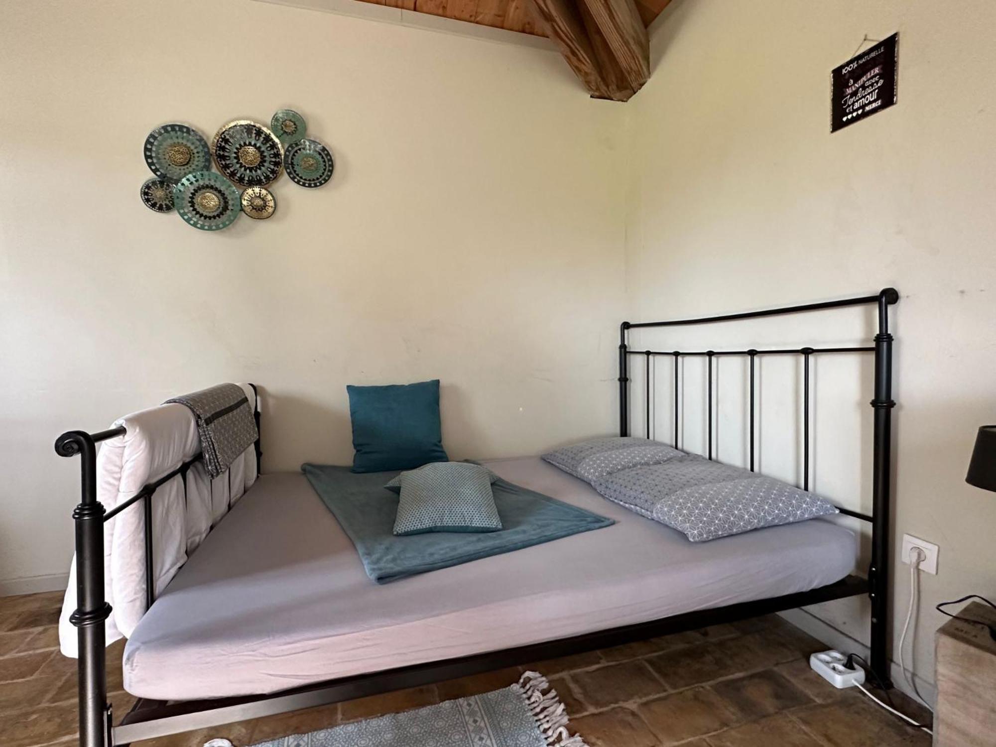 Maisonnette Independante Au Calme Dans Un Grand Jardin Châteauneuf-du-Rhône Eksteriør billede